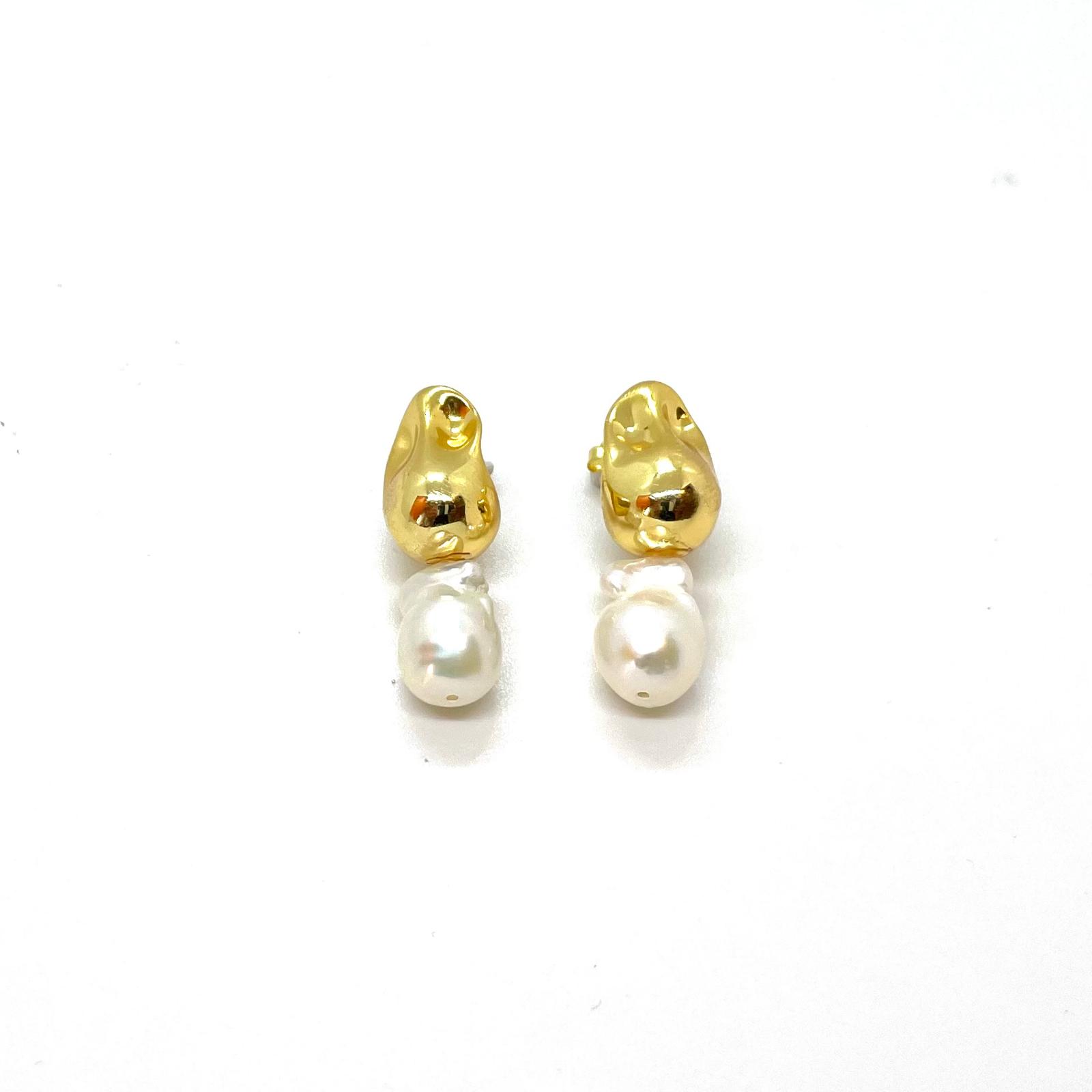 Arracades Perla Daurada – Plata de Llei amb Bany d’Or de 18 kt i Perla Barroca Cultivada Natural · 2