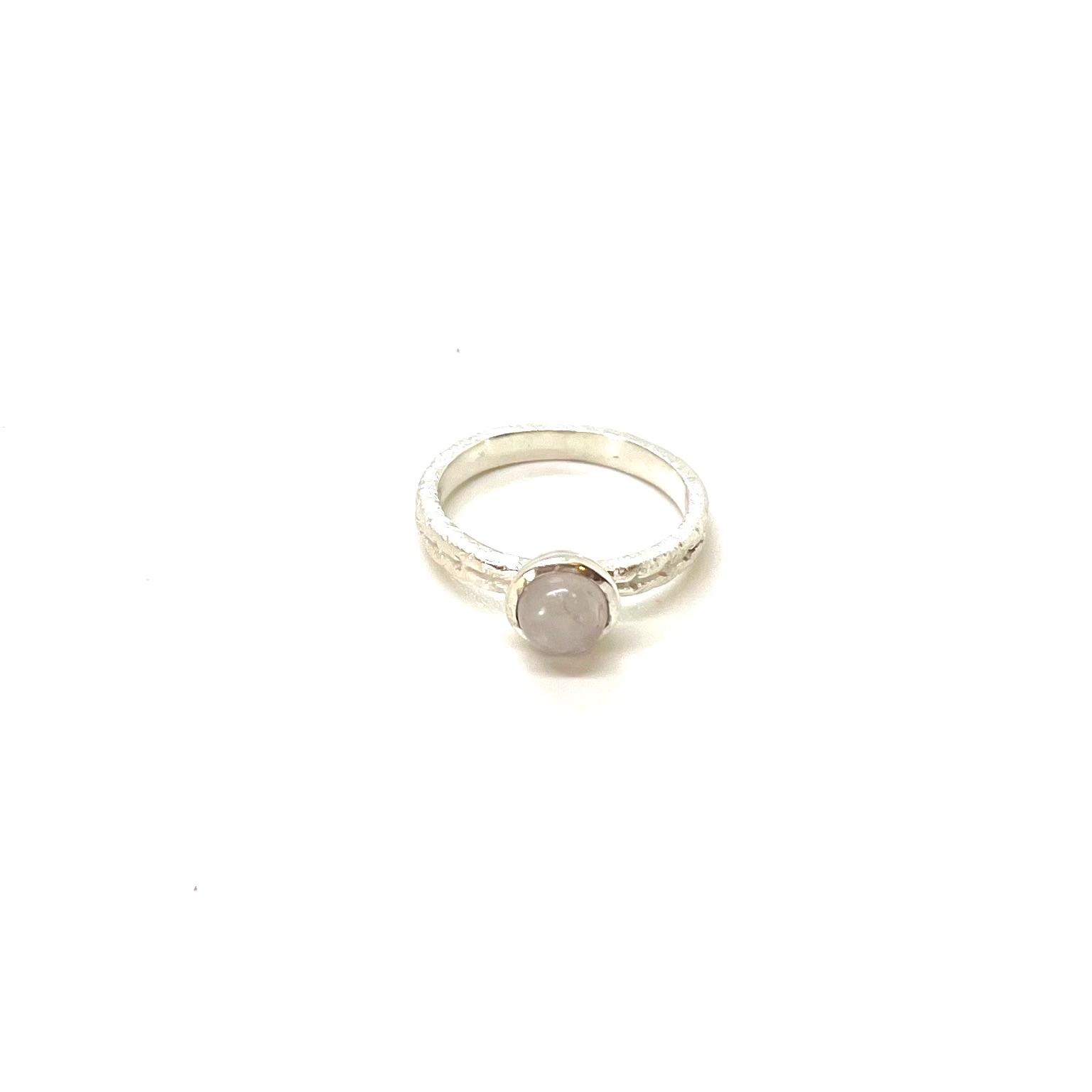 Anell de Plata de Llei amb Quars Rosa Natural «Rosa de Mar» · 2